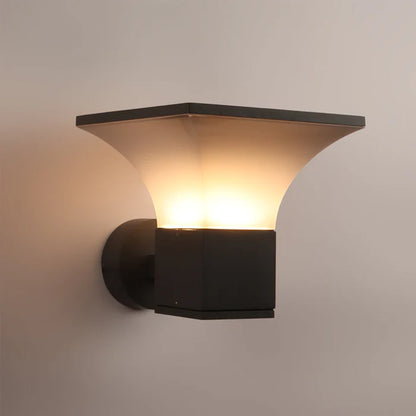 Black Square Cone-Shaped Wall Light (LL 7481-BK)