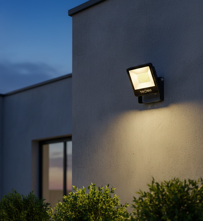 200W LED Flood Light – IP66 Warm White (SL 2109-20-WW)