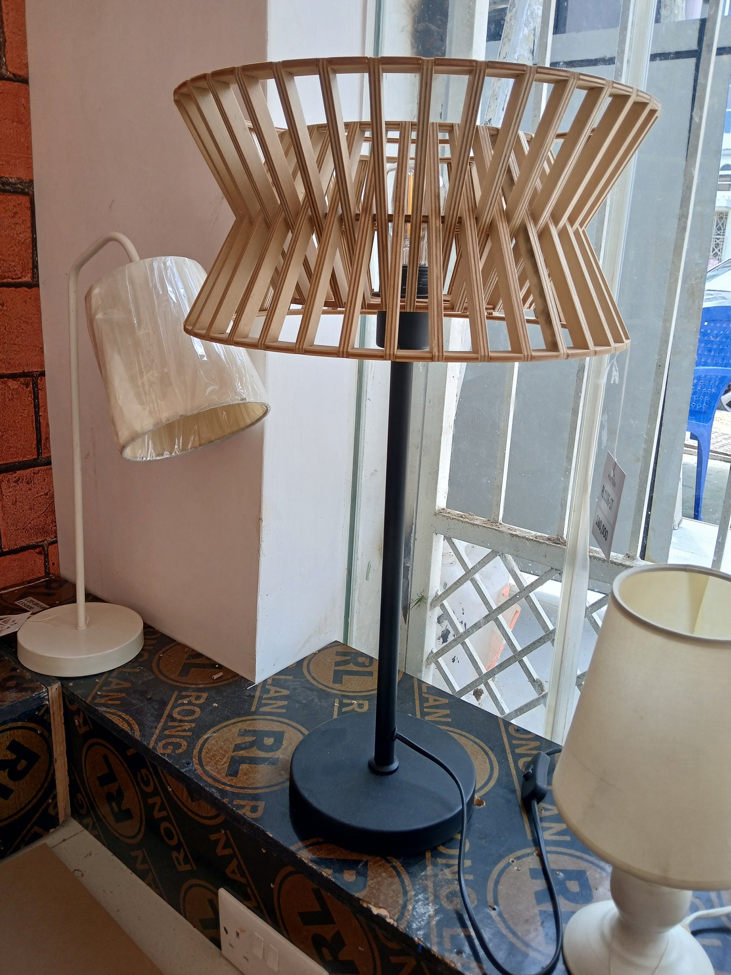 TABLE LAMP WHITE E27 PL 1106-1T