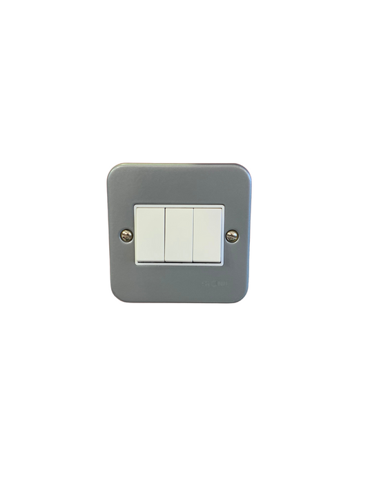 3Gang 2Way Metallic Switch