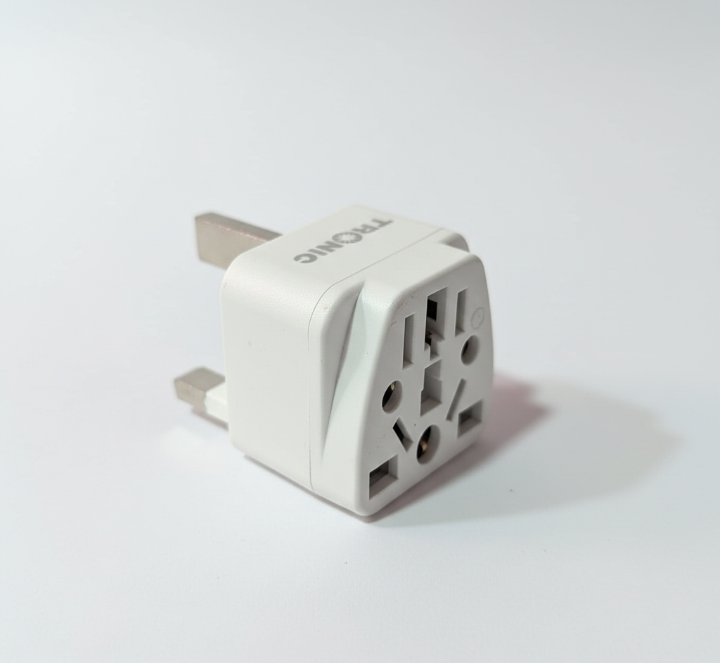 Universal UK Plug Adaptor (AD 1020)